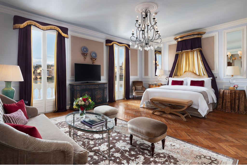 Signature Deluxe Suite Pillow